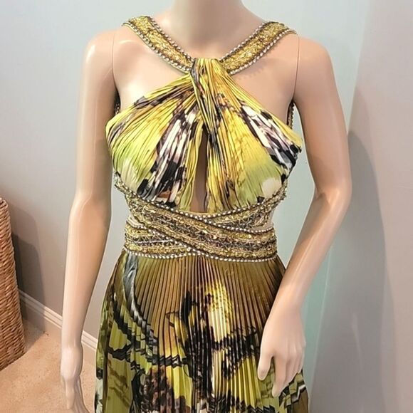 Jovani evening dress size 2 pleated, sexy cut out sides and  softly padd… - Picture 2 of 16